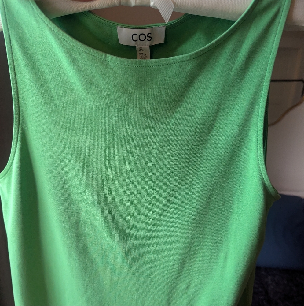 COS Green Racerback Tank Top - Picture 3 of 3